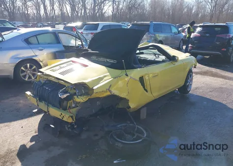 2003 Toyota Mr2 Spyder z USA, uszkodzony, nr VIN JTDFR320530053943